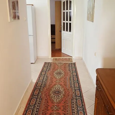 Eger Napsugar Appartement Buitenkant foto