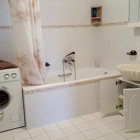 Eger Napsugar Appartement Buitenkant foto